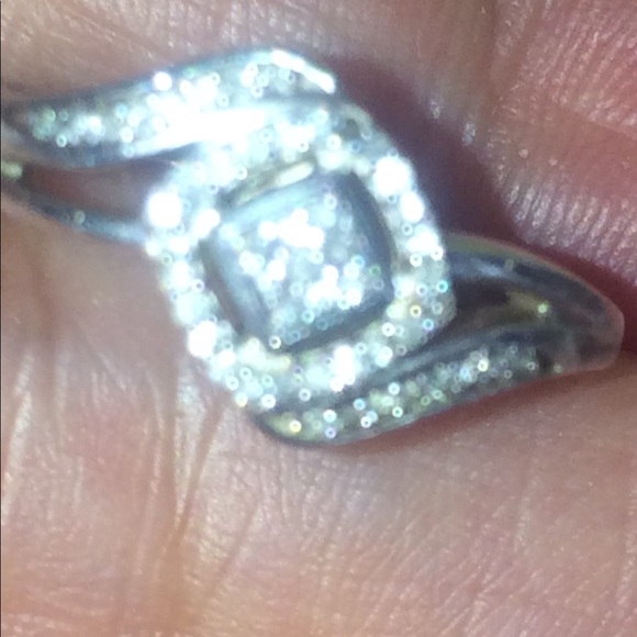 Kays daimond ring - Picture 3 of 10